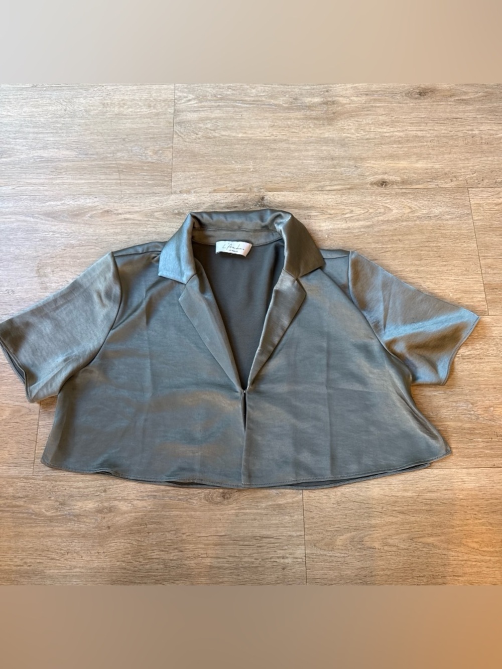L'Academie Cropped Satin Top - Gun Metal Gray P